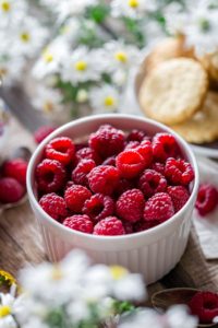 raspberries, fruits, food-2023403.jpg